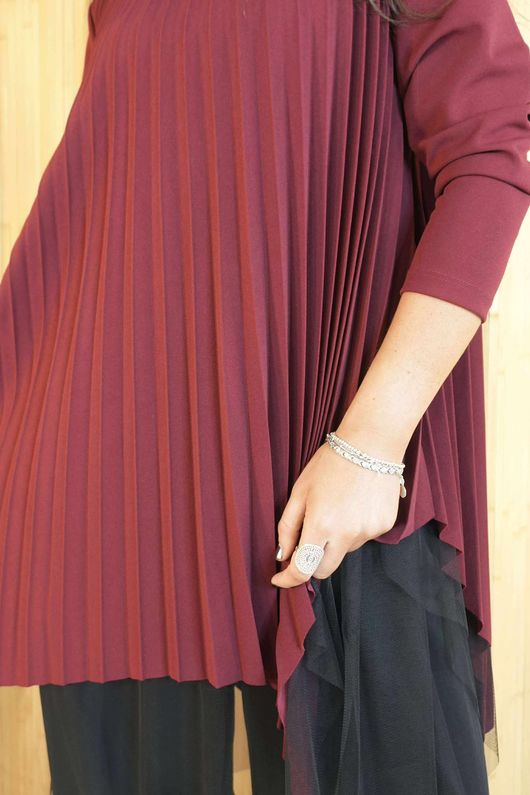 Gotham Pleat Tunic Burgundy